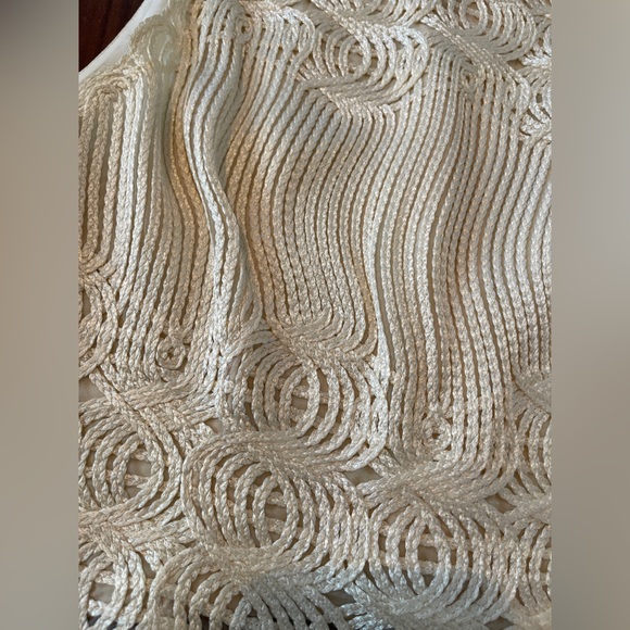 VALENTINO
EMBROIDERED OVERLAY SHELL TOP - Picture 4 of 13